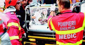 Специалисты больницы имени Хаим Шиба прибыли в Румынию для спасения жизни пострадавших недоношенных младенцев