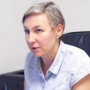 Доктор Елена Ривковски